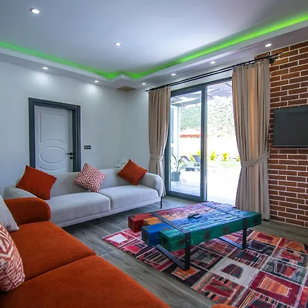 Region Random Villas By Lookbookholiday Willa *