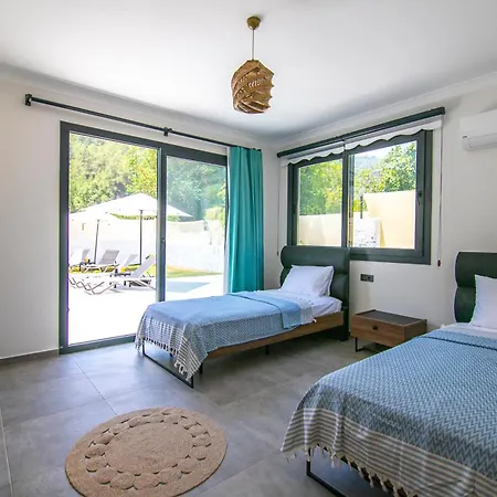 Region Random Villas By Lookbookholiday Willa *