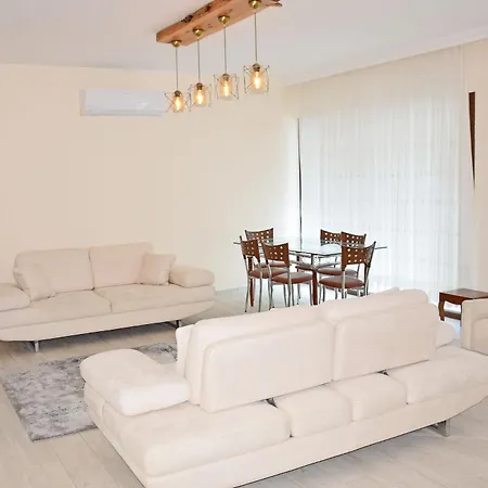 Region Random Villas By Lookbookholiday Willa